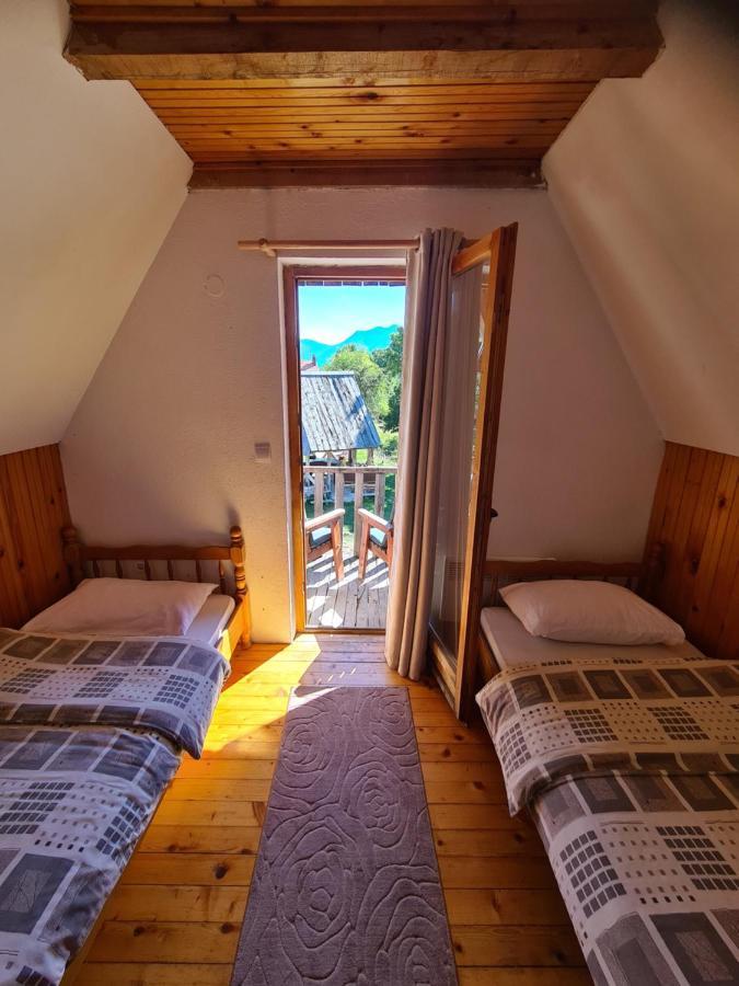 Eco Village Nevidio Poscenje الغرفة الصورة